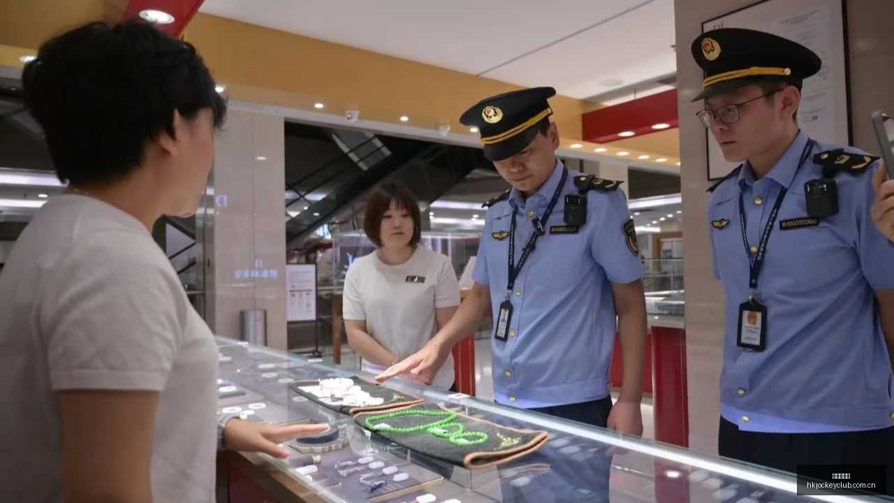 体育品牌电,竞联名,跨界合作引,香港赛马会,香港马会,赛马赛事,马术资讯
